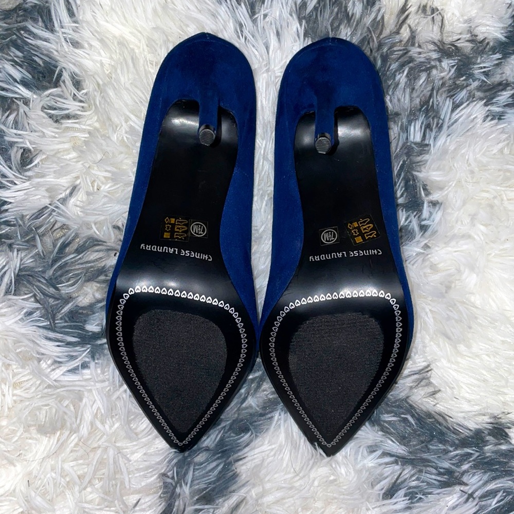Chinese Laundry Navy heels - Picture 2 of 3